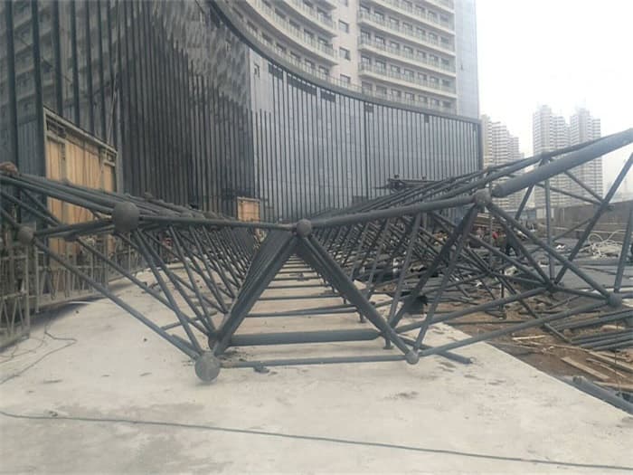 陇南万豪酒店雨棚网架